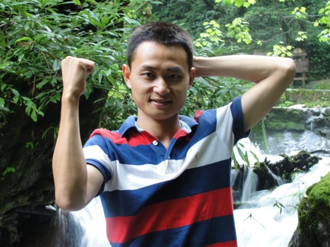 阿汤的第一张照片--仁寿认干亲服务网