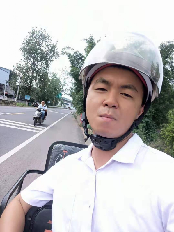 紧张死了的第一张照片--仁寿认干亲服务网